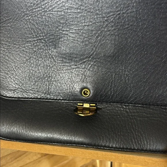 Madewell The Abroad Shoulder Bag, Black Leather Crossbody Purse - Picture 5 of 10